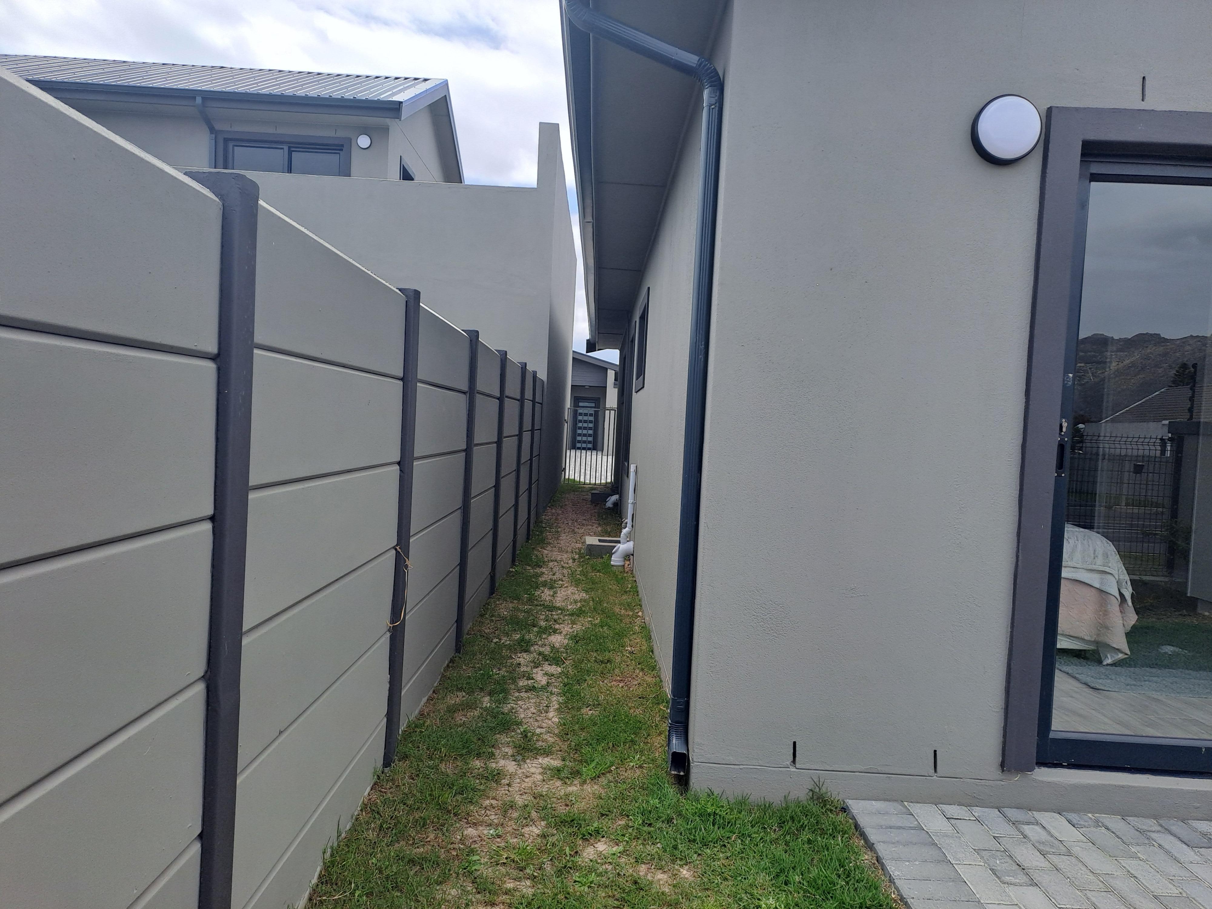 3 Bedroom Property for Sale in Sea Breeze Western Cape